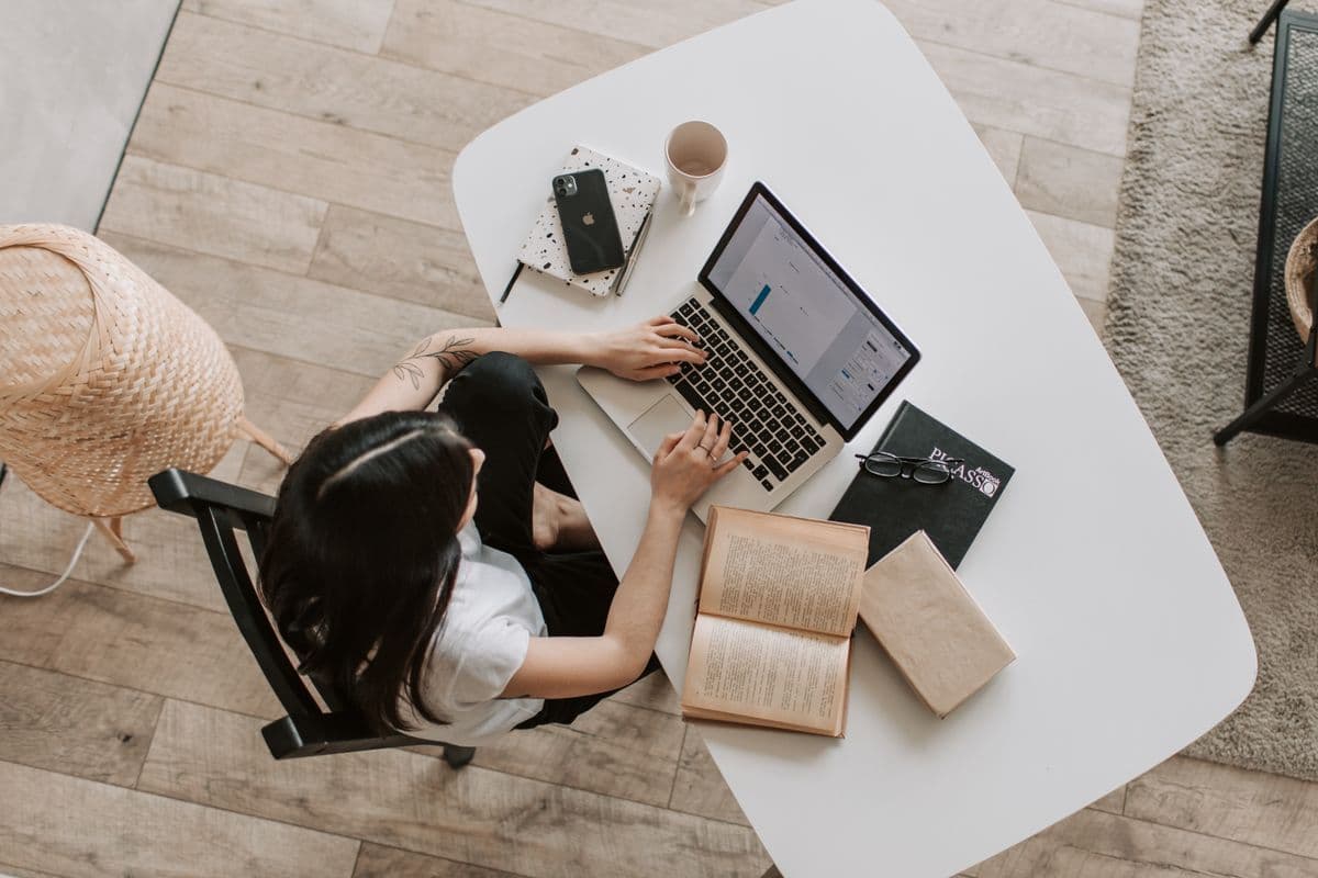 AI Assistant for WhatsApp UAE: Meta Policy Compliance Guide